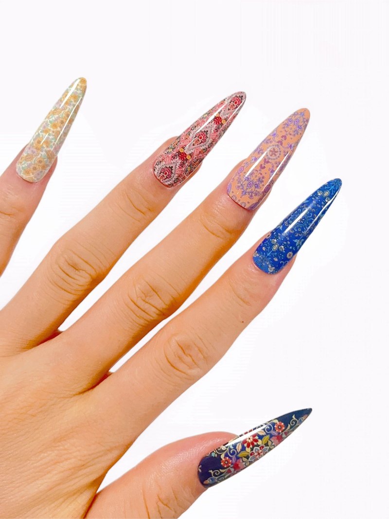 Arabia press-on nails set view