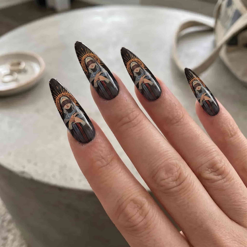 Custom press-on nails inspired by a personal memory