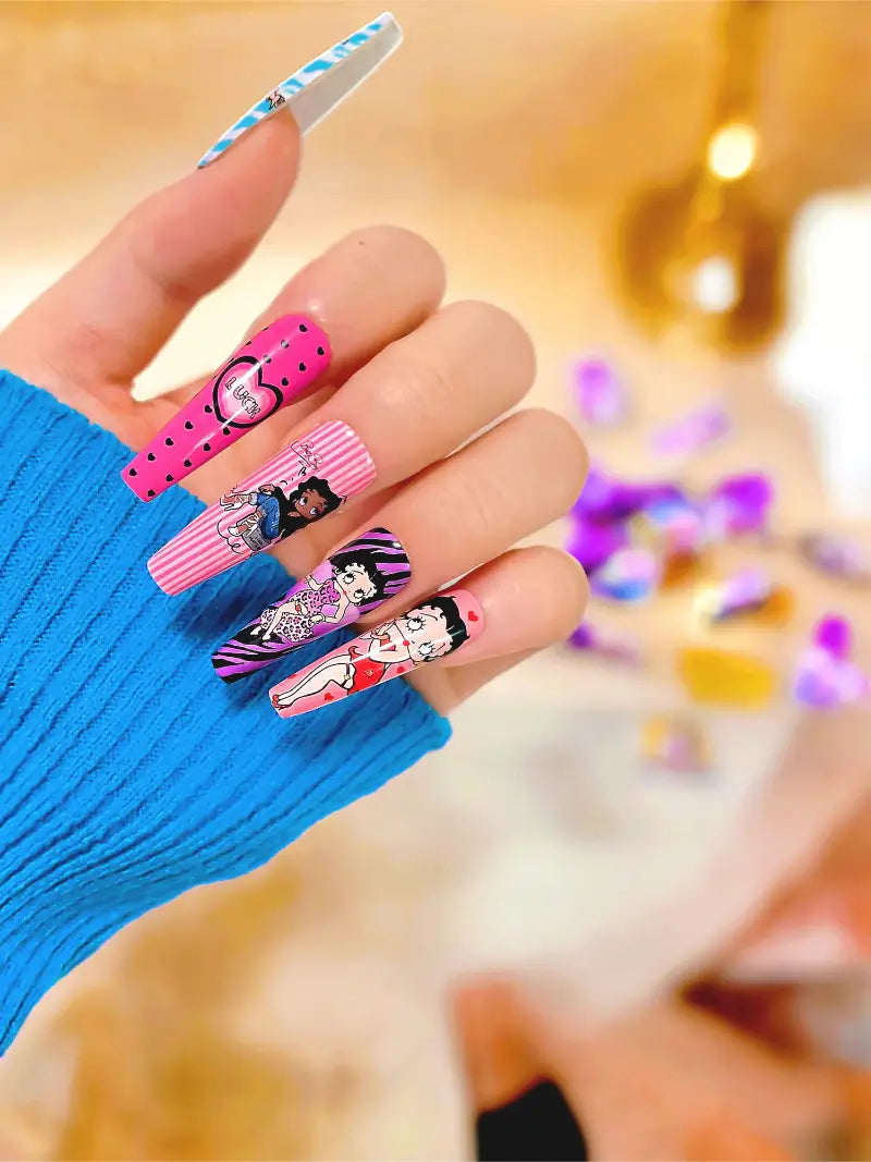 Cowboy Betty press-on nails detail view